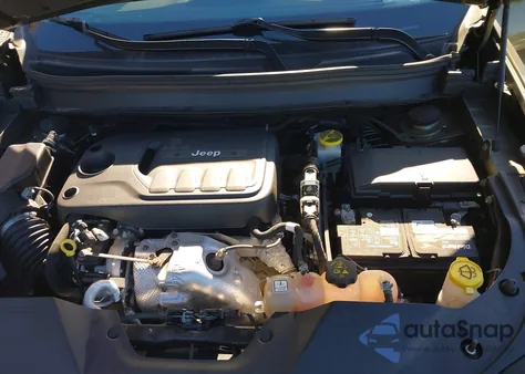 2019 Jeep Cherokee Limited 4X4 из США, поврежденный, VIN 1C4PJMDN2KD168517